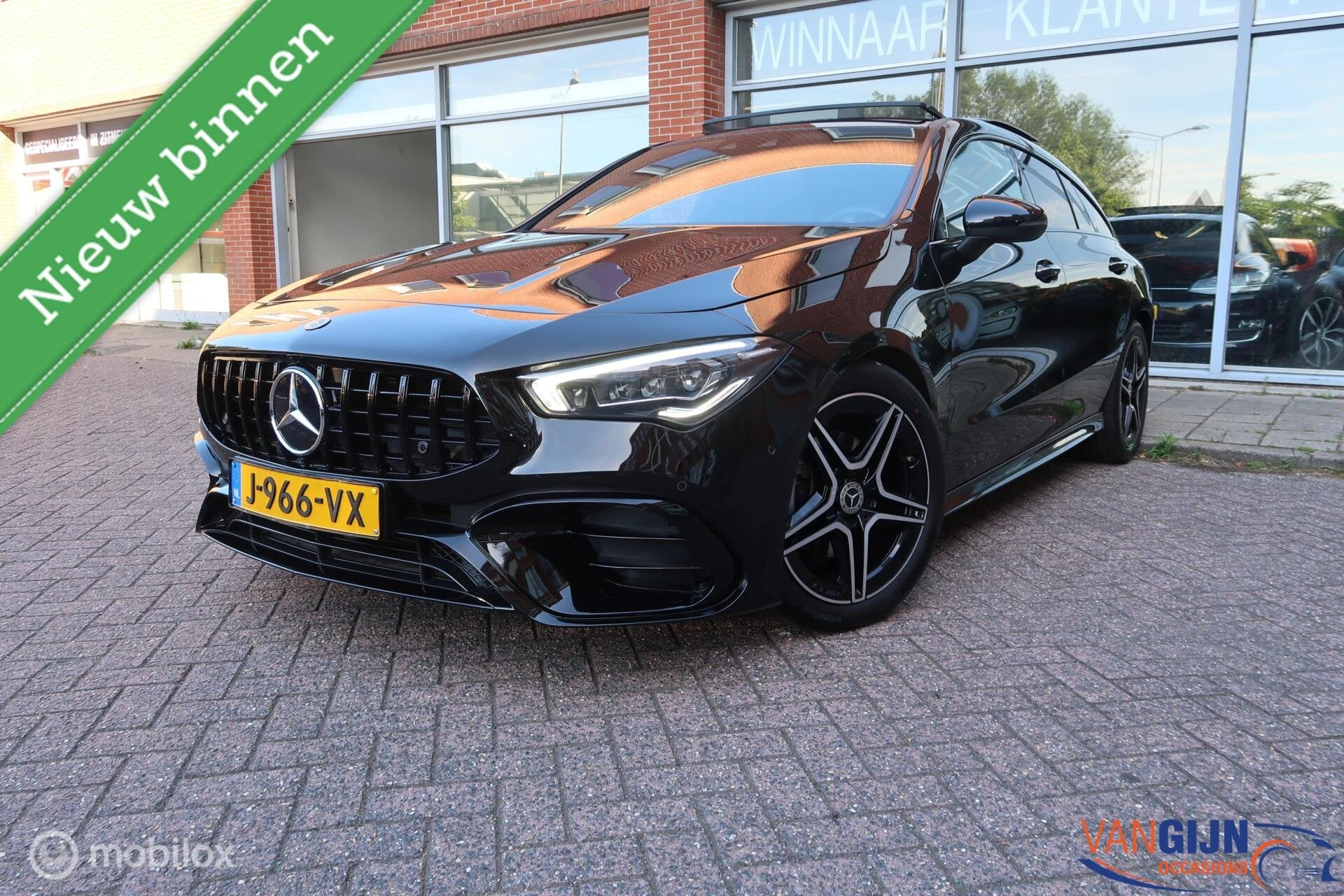 Mercedes CLA-klasse Shooting Brake 180 AMG Pano Navi Sfeerve, CLA, 136 pk, Gebruikt, Euro 6