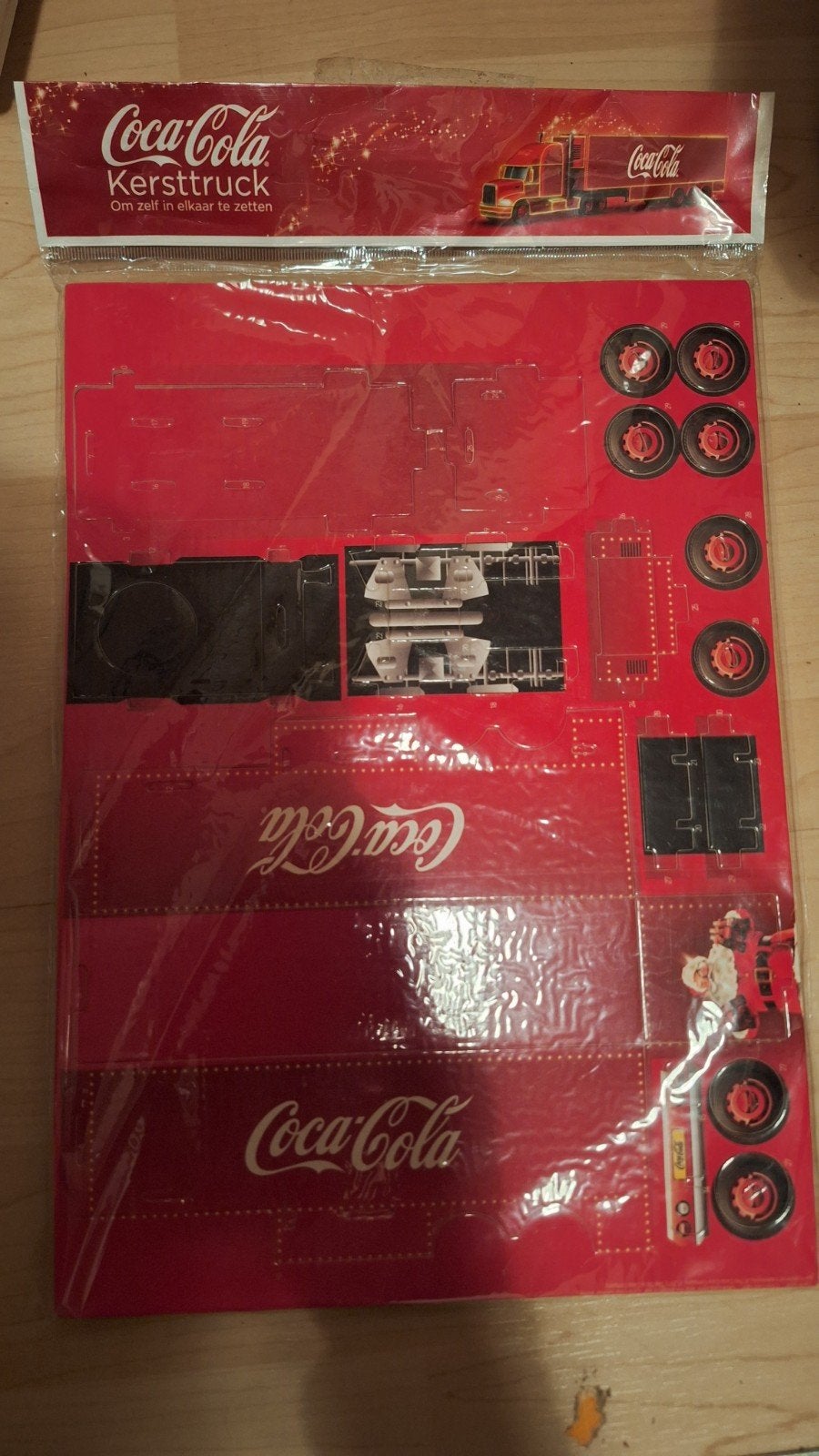 Coca-Cola Kersttruck om zelf in elkaar te zetten, Groter dan 1:32, Nieuw, Truck, Ophalen