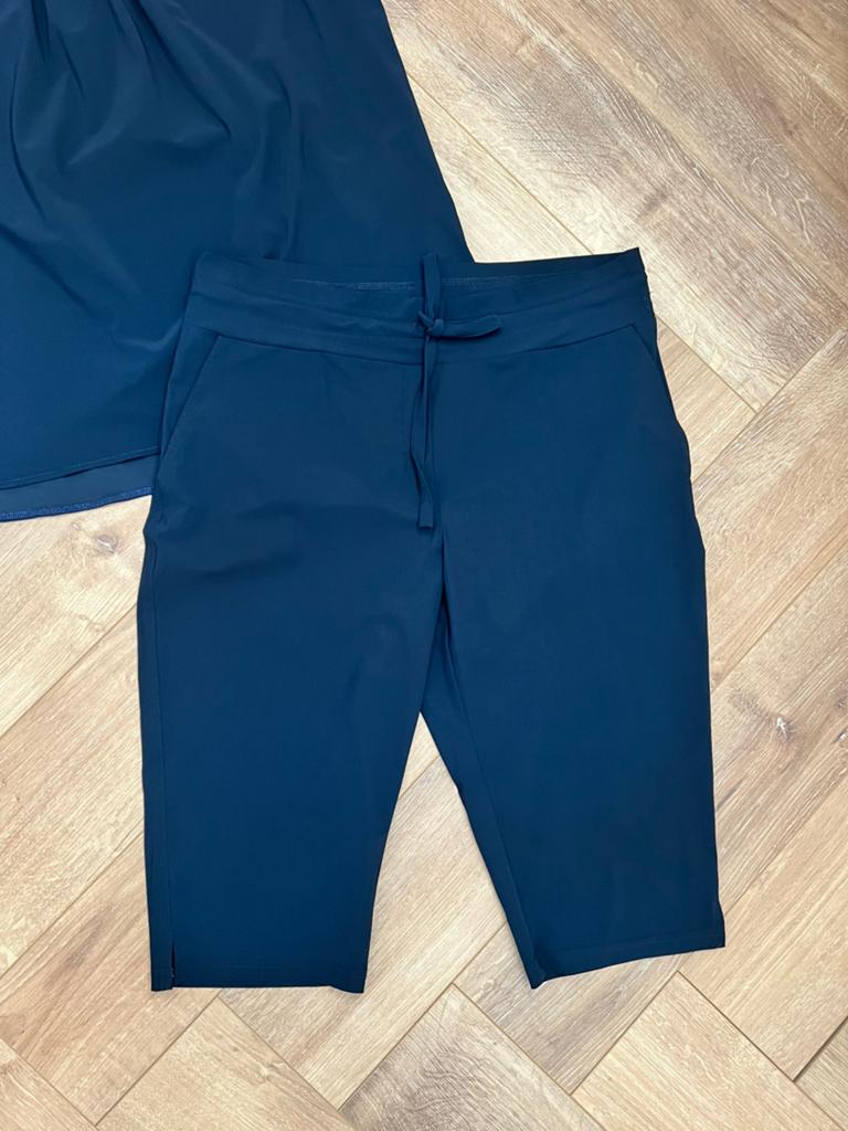 Studio anneloes set L zomer top & upstairs capri broek, Blauw, Maat 42/44 (L), Ophalen of Verzenden, Zo goed als nieuw