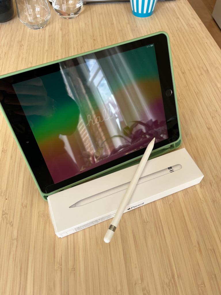 Ipad A1893 6e generatie 32gb grijs, Computers en Software, Apple iPads, 10 inch, 32 GB, Apple iPad, Ophalen of Verzenden