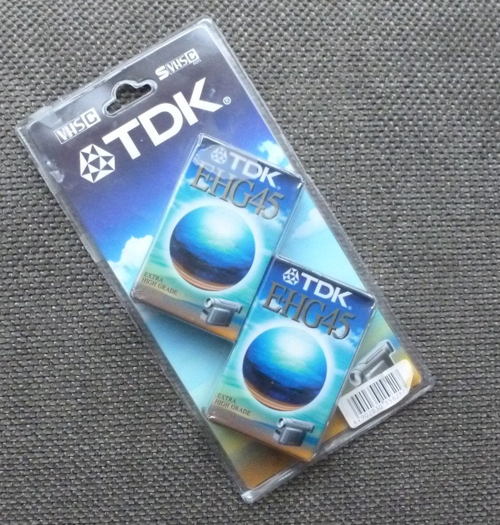 2x TDK VHS-C bandjes nieuw in blister EHG-45, Ophalen of Verzenden, VHS-C of SVHS-C, (Video)band