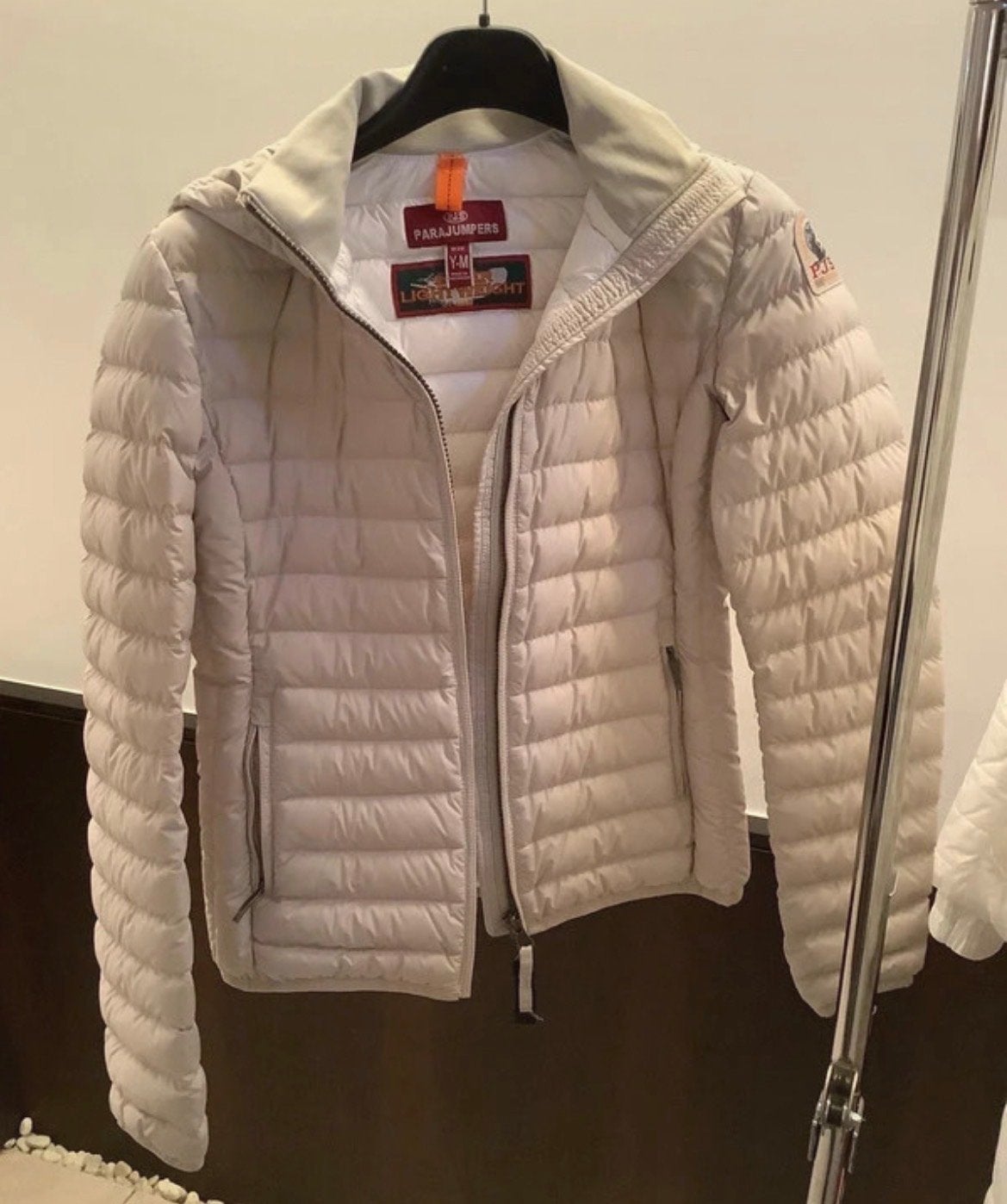Parajumpers donsjas maat M, Ophalen of Verzenden, Gedragen, Maat 38/40 (M), Beige