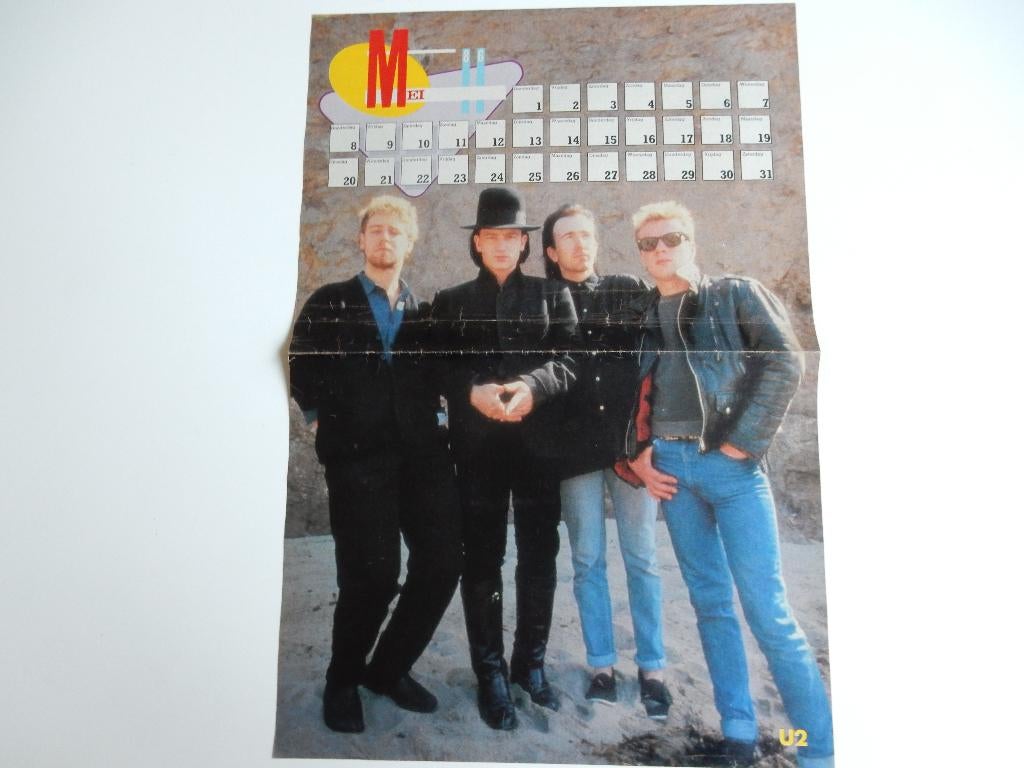 U2 (mei '86) achterkant Dolly Dots (juni '86) poster., Verzamelen, Gebruikt, Rechthoekig Liggend, Ophalen of Verzenden, A1 t/m A3