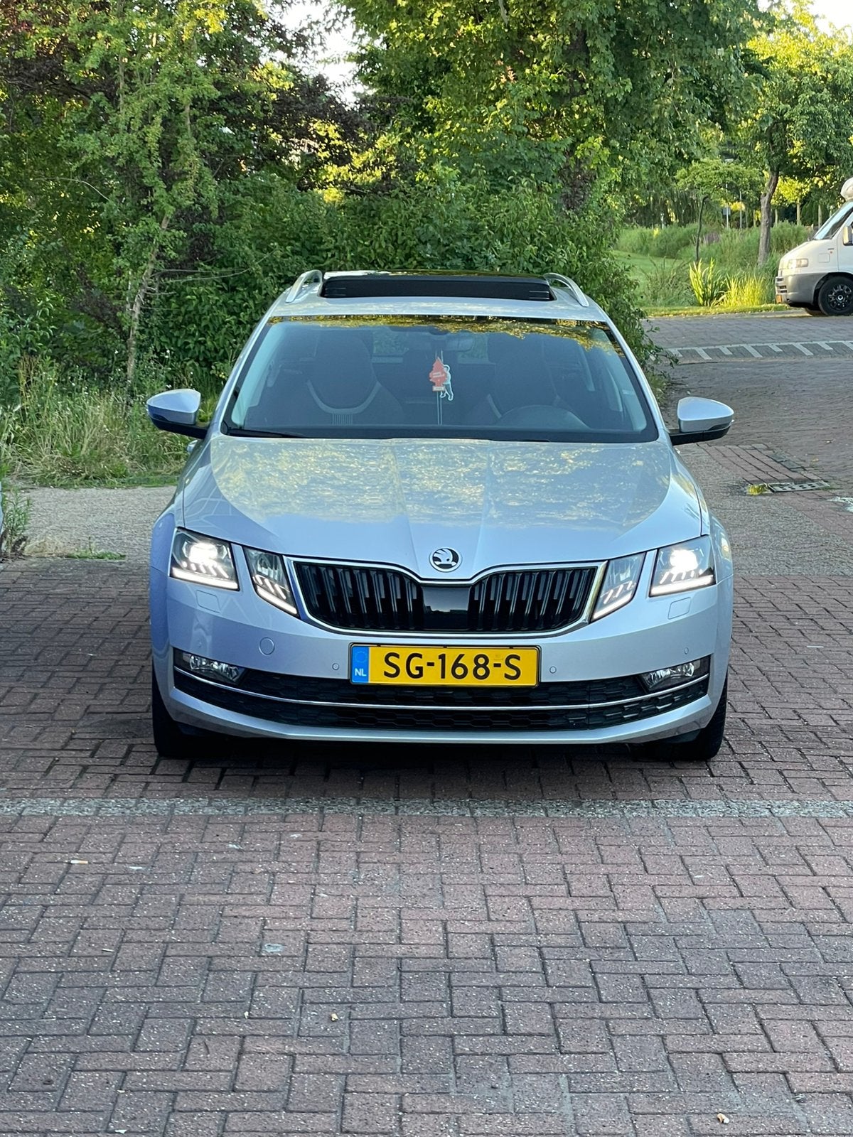 Skoda Octavia 1.0 TSI Greentech 115pk 2018 Grijs, Auto's, 620 kg, 49 €/maand, Origineel Nederlands, Stationwagon