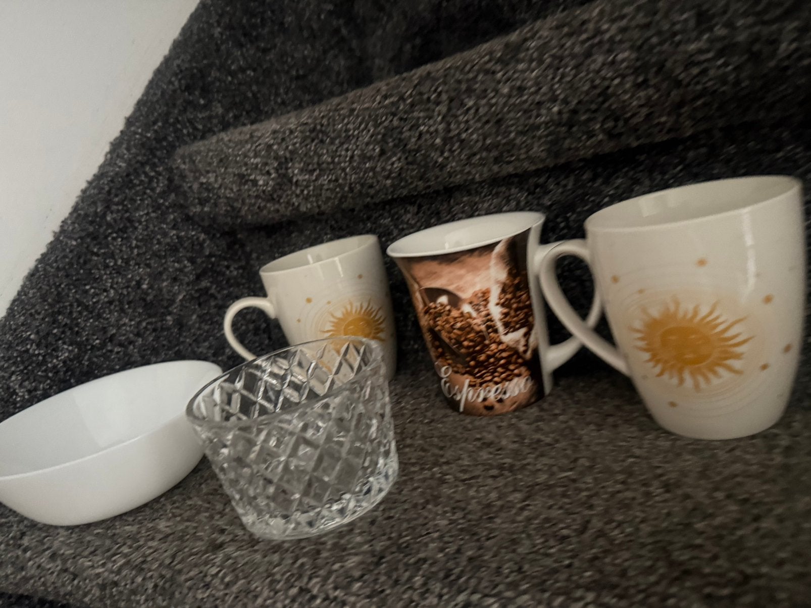Mokken servies schalen alleen verzenden, Verzenden, Zo goed als nieuw, Overige stijlen, Kop(pen) en/of Schotel(s)