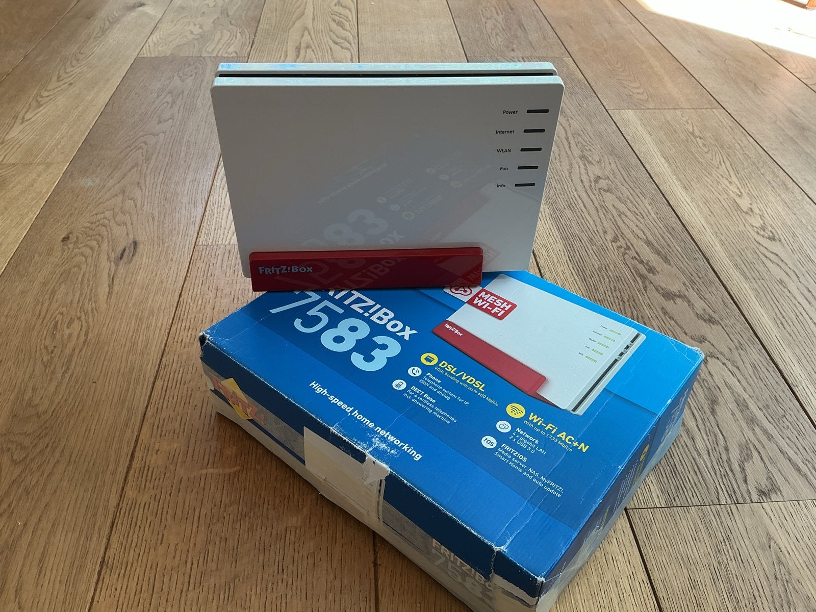 FRITZ!Box 7583 VDSL/ADSL Router met Modem, Ophalen of Verzenden, Zo goed als nieuw, Router met modem