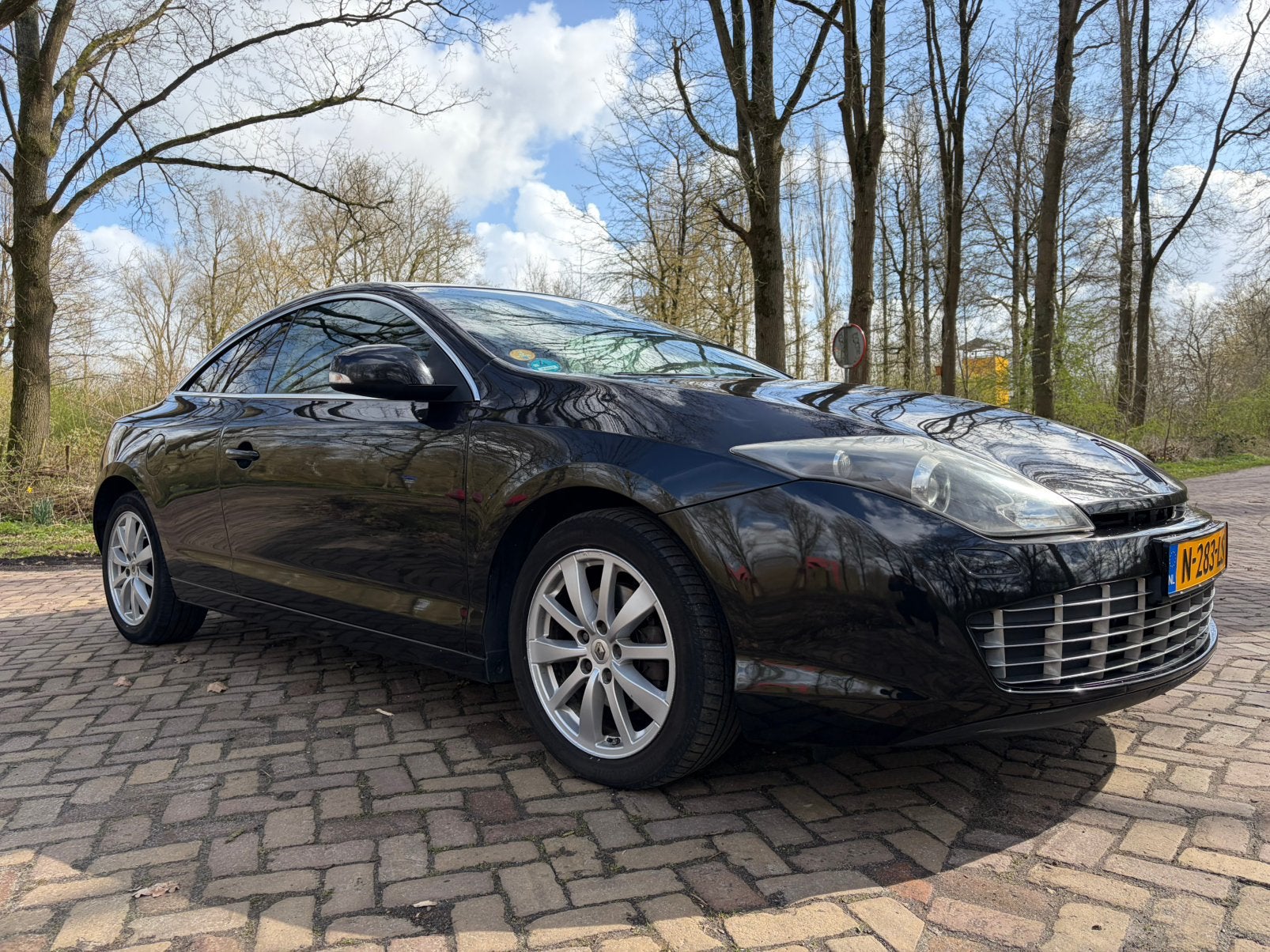 Renault Laguna 2.0 DCI Dynamique GT Coupe Leder AUT Bose CC!, Auto's, Renault, Particulier, Laguna, ABS, Adaptieve lichten, Adaptive Cruise Control