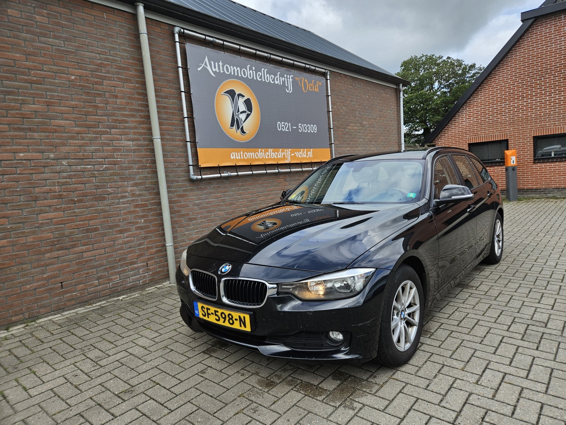 BMW 3 Serie Touring 318d High Executive (bj 2013), Auto's, Zwart, 4 cilinders, Zwart, Leder