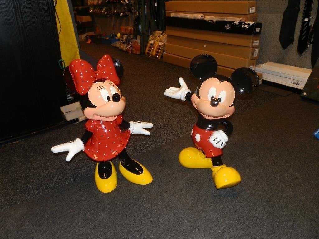 Beelden Minnie en Mickey Mouse, Ophalen of Verzenden, Mickey Mouse, Nieuw, Beeldje of Figuurtje