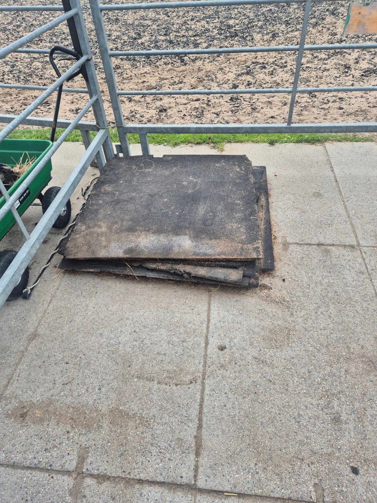 Rubber matten perfect voor paddock of stal, Dieren en Toebehoren, Ophalen, Gebruikt