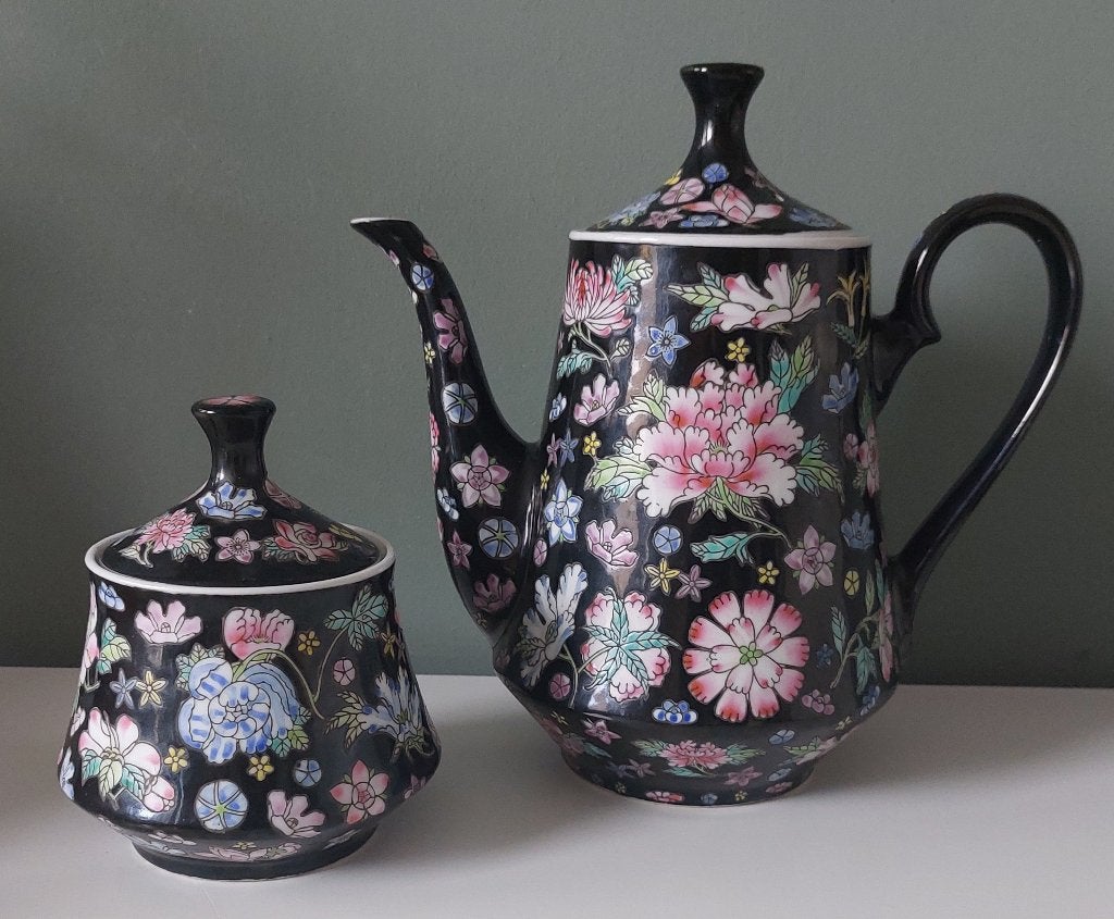 Family Noir Servies Theepot e.a. - Chinees - Handgeschilderd, Ophalen of Verzenden
