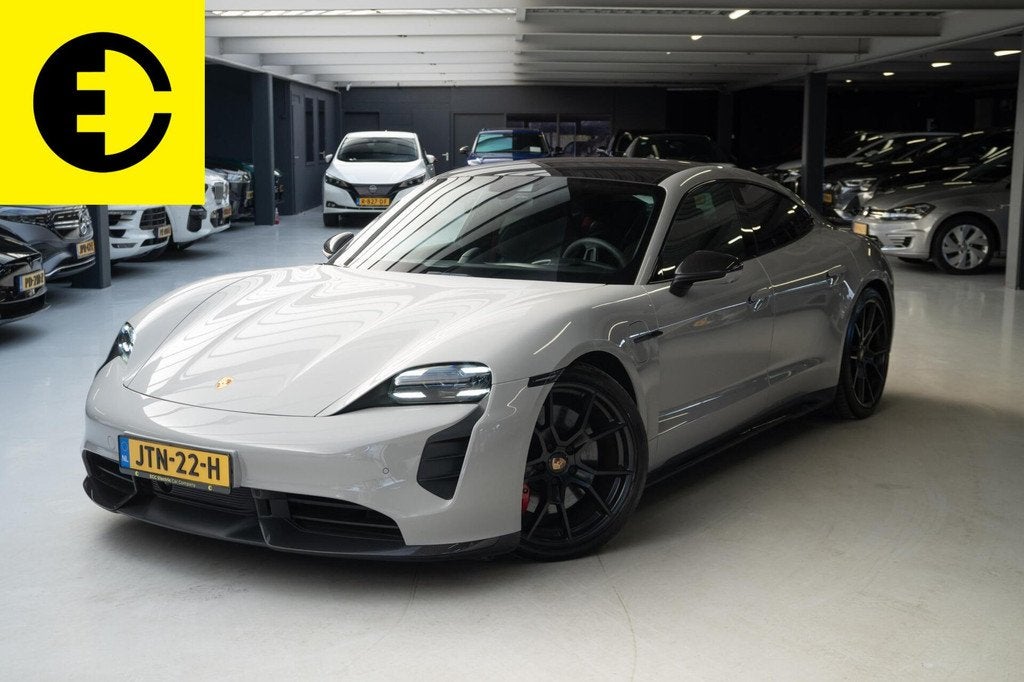 Porsche Taycan GTS 93 kWh | SOH 92,4% | SportChrono | Panora, Auto's, Porsche, Zwart, 4 stoelen, 93 kWh, Vierwielaandrijving