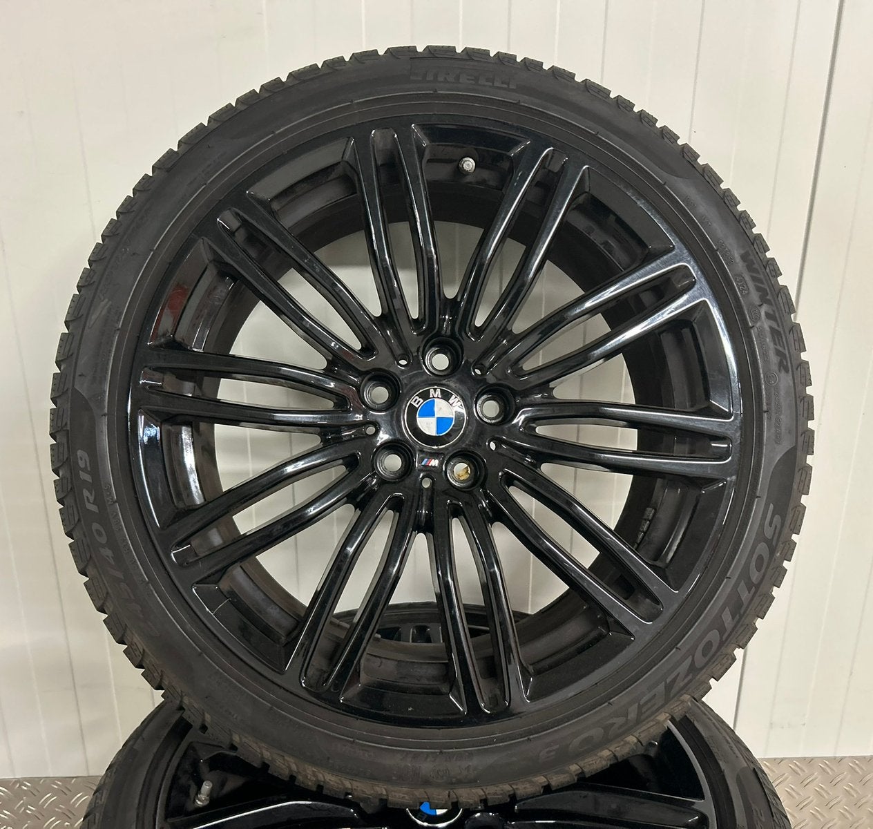 Originele BMW G30 G31 5 serie 19 inch 664M Pirelli winter