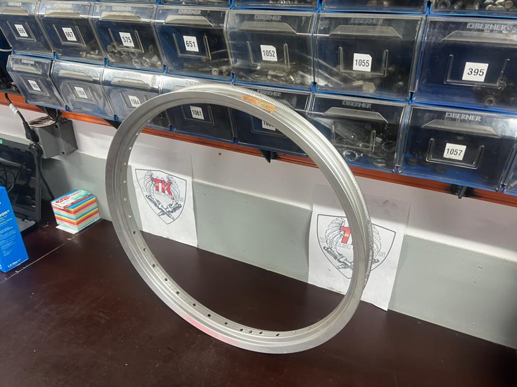 Derbi old stock 21mm voorvelg, Overige typen, Ophalen of Verzenden, Zo goed als nieuw, Nvt