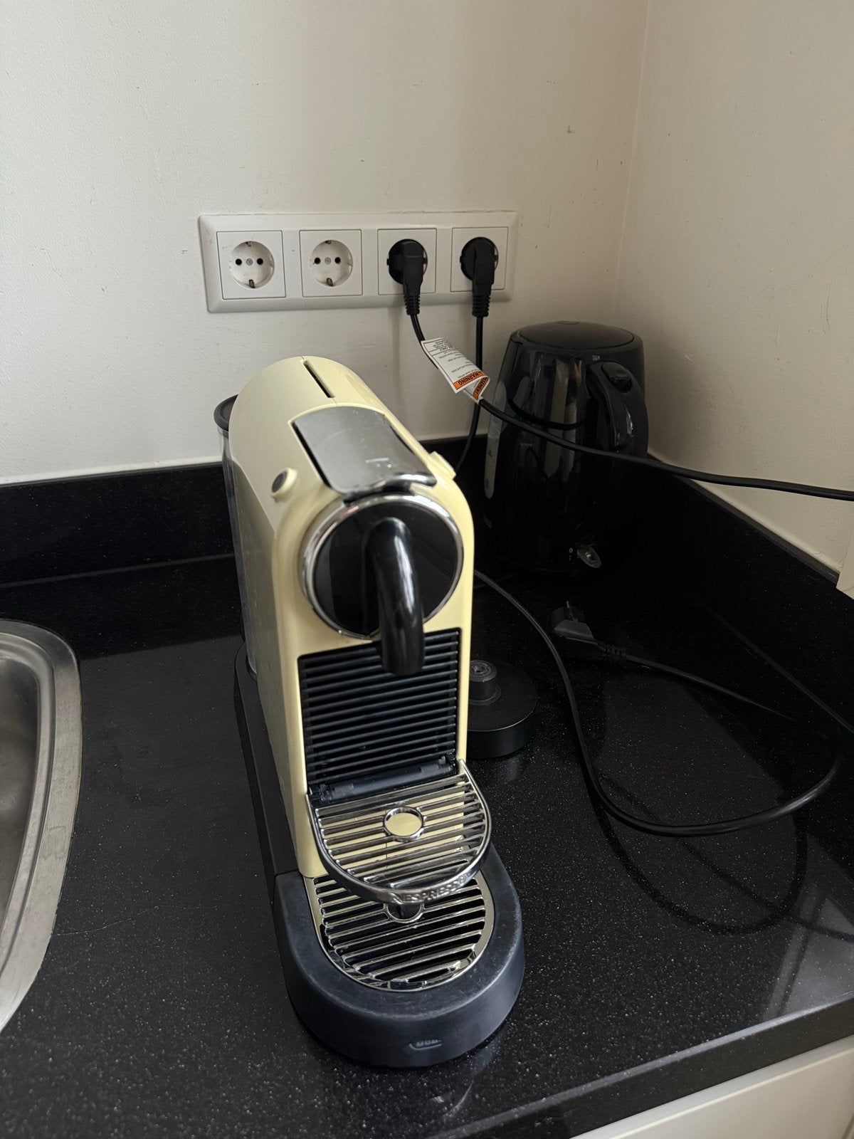 Nespresso Citiz Koffiecupmachine - Crème, Witgoed en Apparatuur, Ophalen, Gebruikt, Koffiemachine, 1 kopje