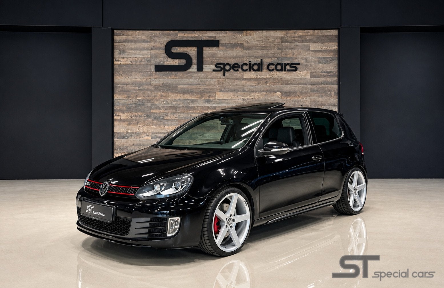 Volkswagen Golf 2.0 GTI|1ste Eigenaar|Full|origineel, Auto's, Dealer onderhouden, Gebruikt, Zwart, 4 cilinders