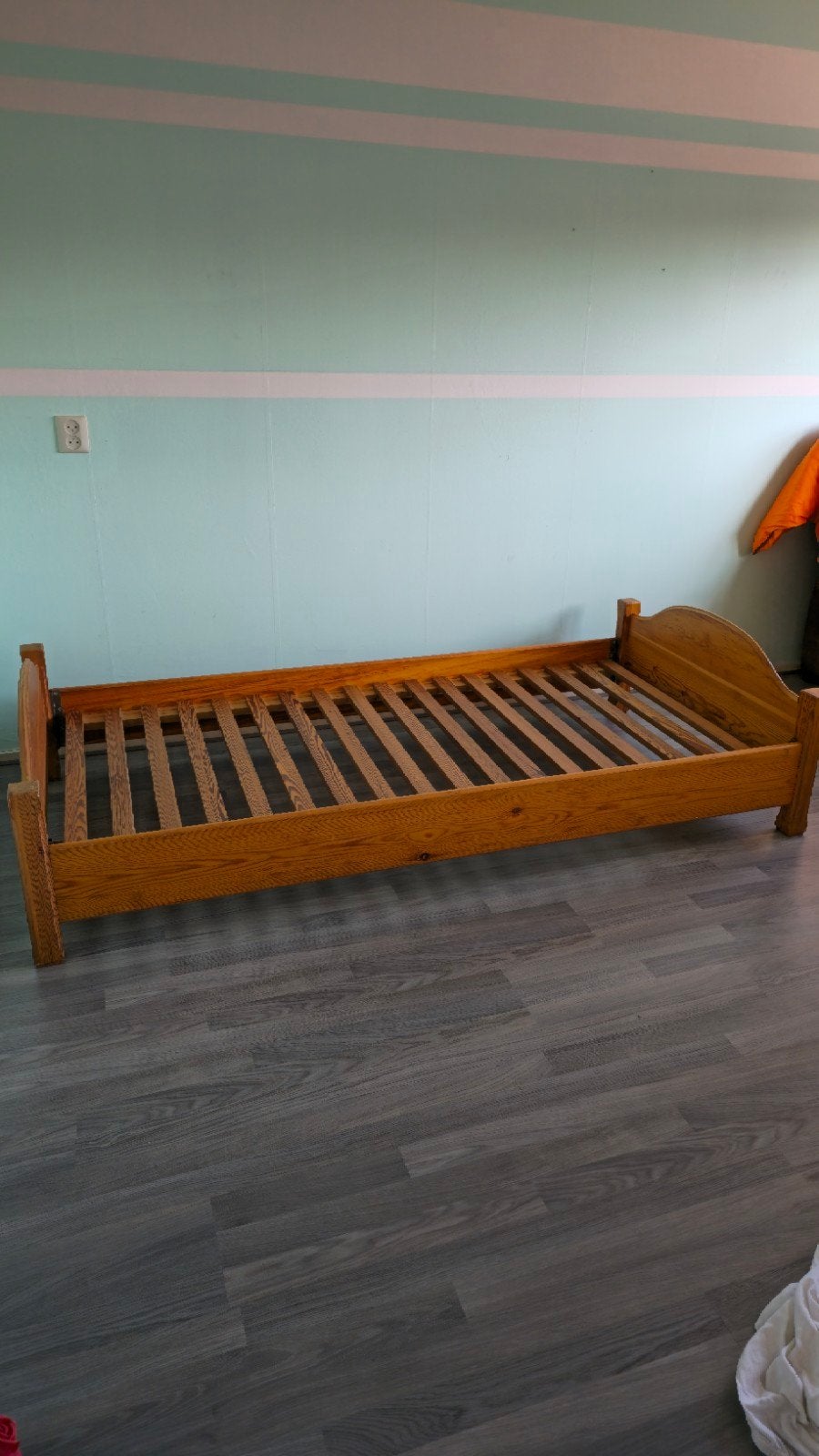 2x Eenpersoonsbed van hout, 90x200 cm, Ophalen, Gebruikt, 90 cm, Eenpersoons