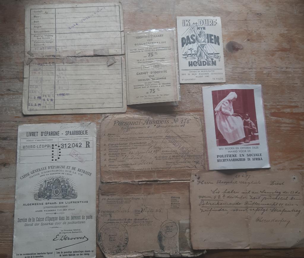 Ausweis, identiteitskaart oorlogsinvalide, spaarboekje enz., Verzamelen, Ophalen, Overige soorten, Overige gebieden, Overige typen