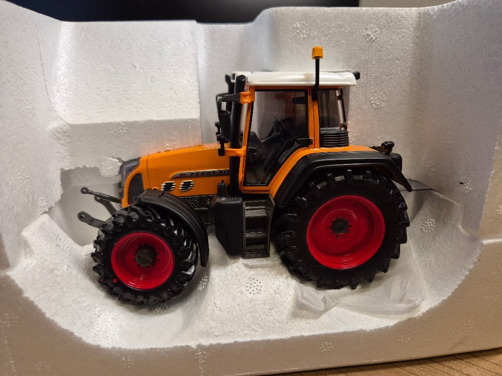 FENDT 817 VARIO KOMMUNAL, Hobby en Vrije tijd, Ophalen of Verzenden, Nieuw, Tractor of Landbouw, Universal Hobbies