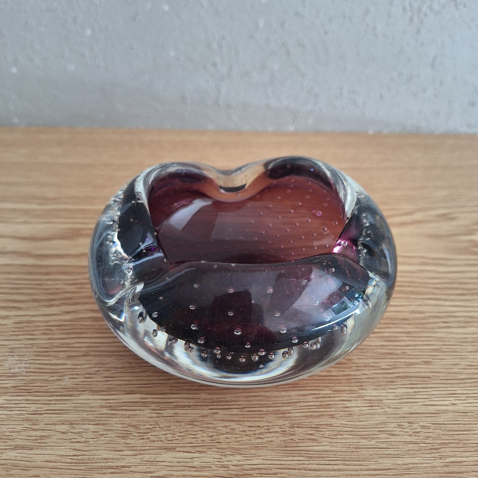 Paarse Murano Bullicante Asbak Jaren '60 - spijker bol, Antiek en Kunst, Antiek | Glas en Kristal, Ophalen of Verzenden