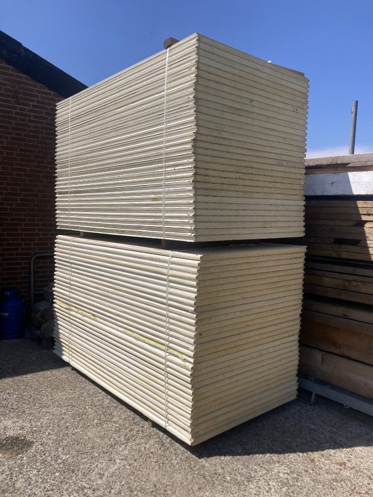 Te koop partij sandwichpanelen, Doe-het-zelf en Verbouw, Platen en Panelen, Ophalen, Zo goed als nieuw, Overige materialen, 20 tot 50 mm