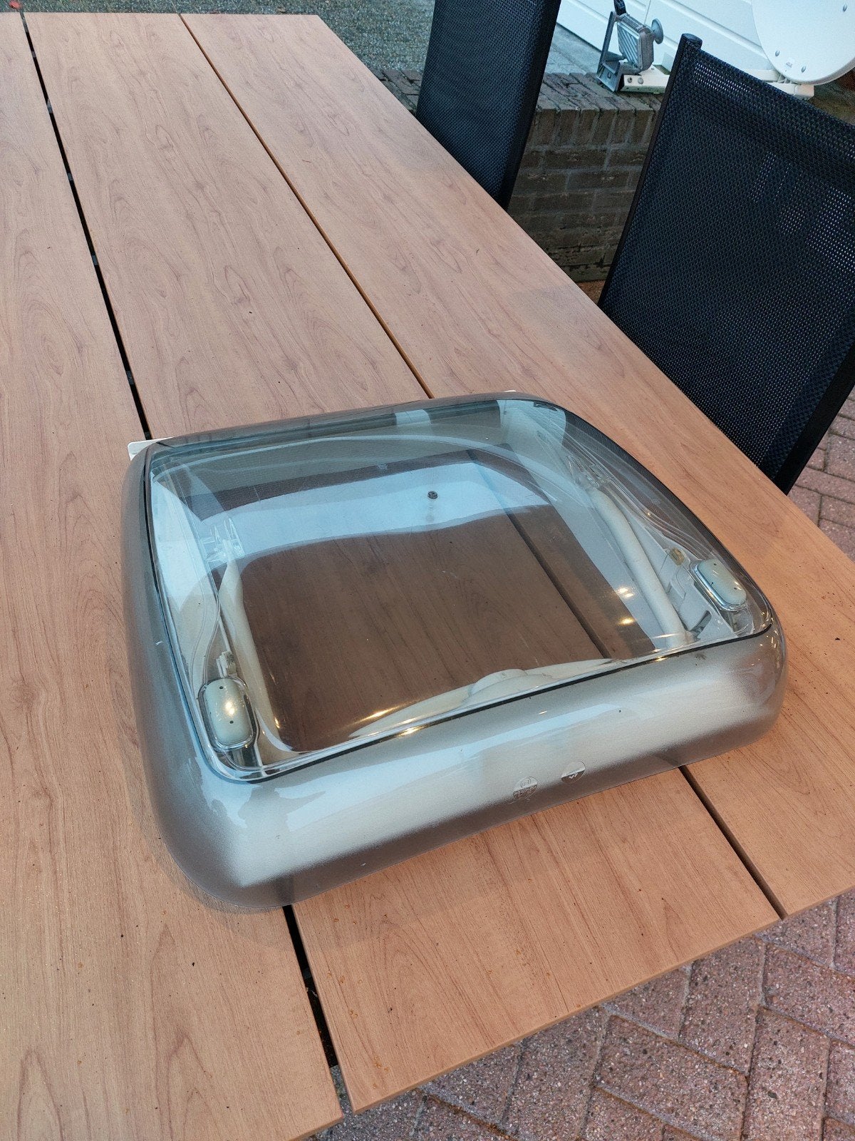 Dakluik 40x40 cm voor caravan of camper, Ophalen, Gebruikt, Niet van toepassing, Niet van toepassing