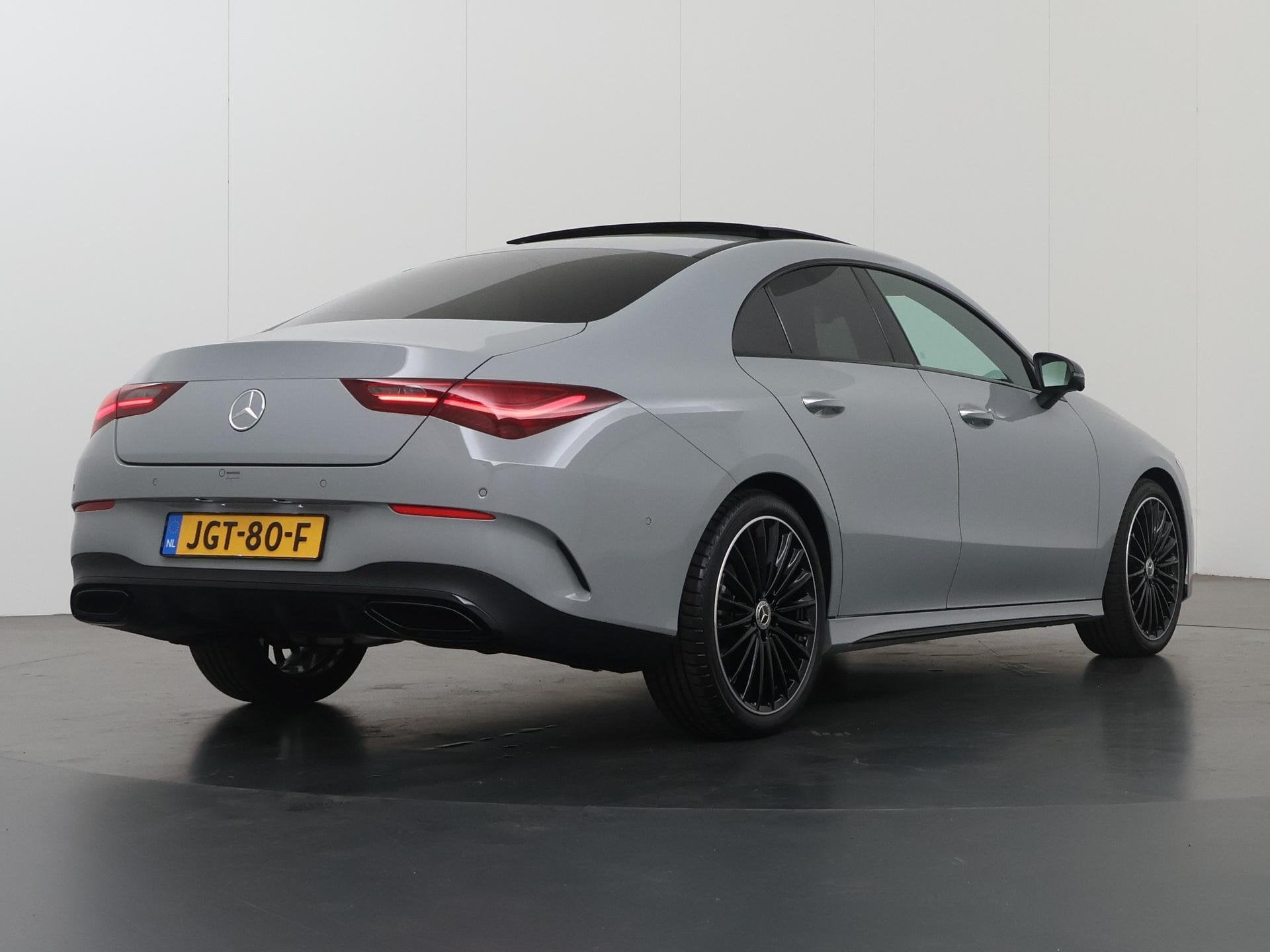 Mercedes-Benz CLA-klasse Coupé 180 Business Solution AMG |, CLA, 136 pk, Gebruikt, Euro 6