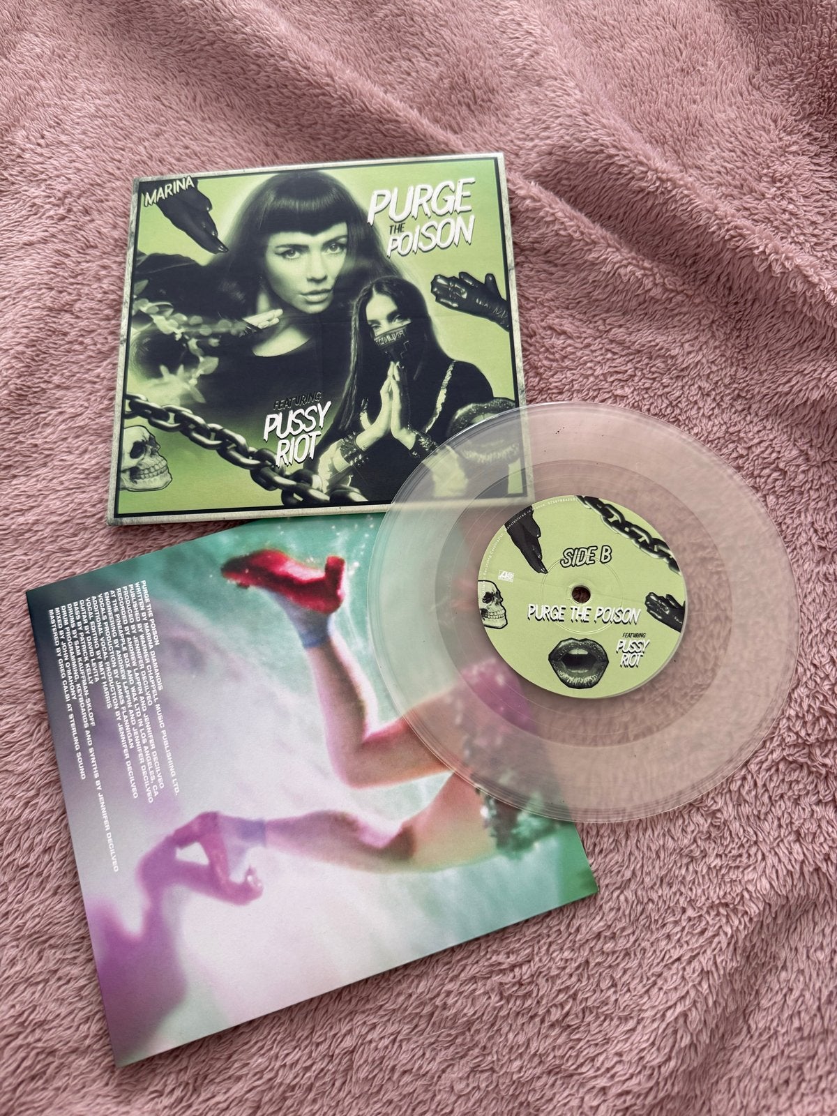 Marina - Purge The Poison 7 inch Glow Single (Pussy Riot Rem, Pop, 7 inch, Ophalen of Verzenden, Zo goed als nieuw