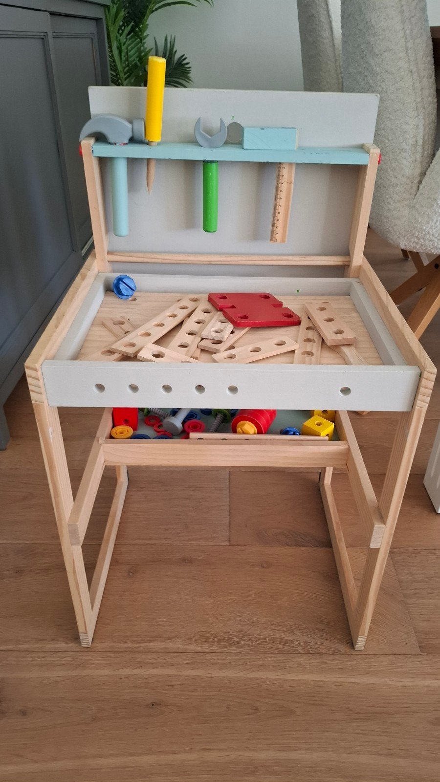 Houten Werkbankje met Gereedschap en Bouwblokken, Ophalen, Gebruikt, Meubelstuk of Keukentje