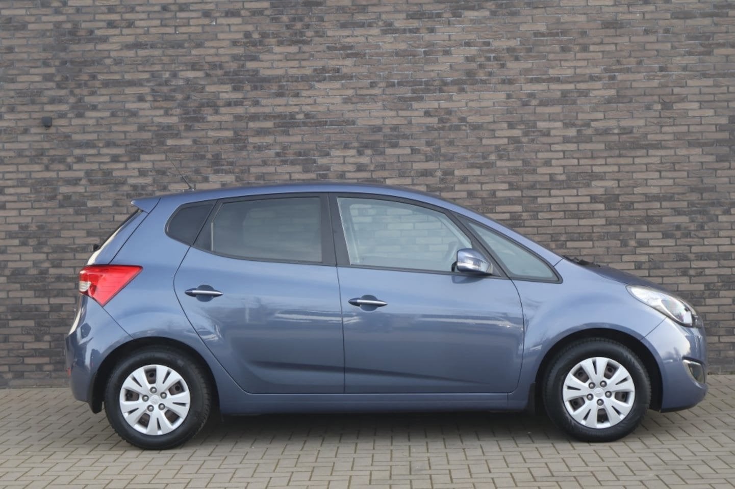 Hyundai Ix20 1.6i i-Motion | Auotmaat | Trekhaak | Camera |, Auto's, Hyundai, Euro 5, 1591 cc, 4 cilinders, Blauw