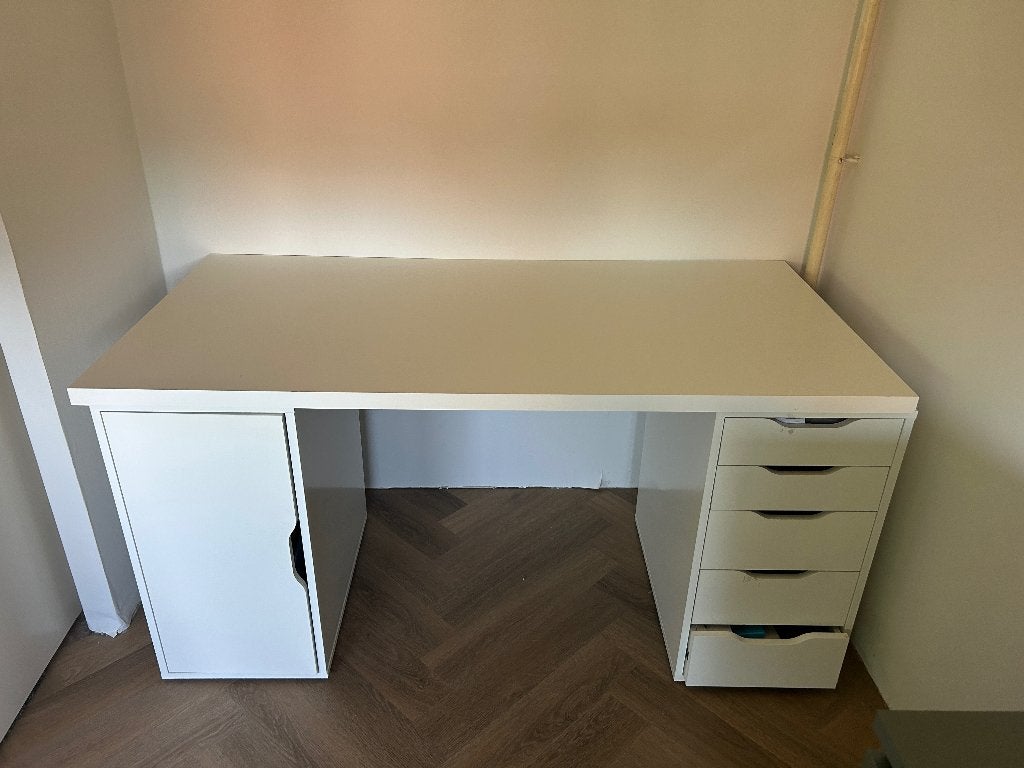 Bureau, Ophalen, Opbergruimte, Gebruikt, 150 cm