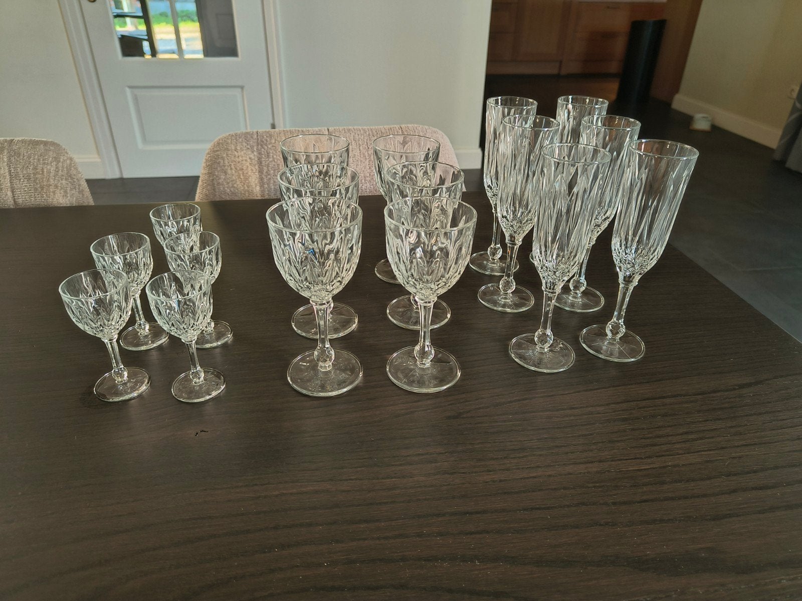 Set van 17 Kristallen Glazen - Champagne, Wijn, Borrel, Ophalen