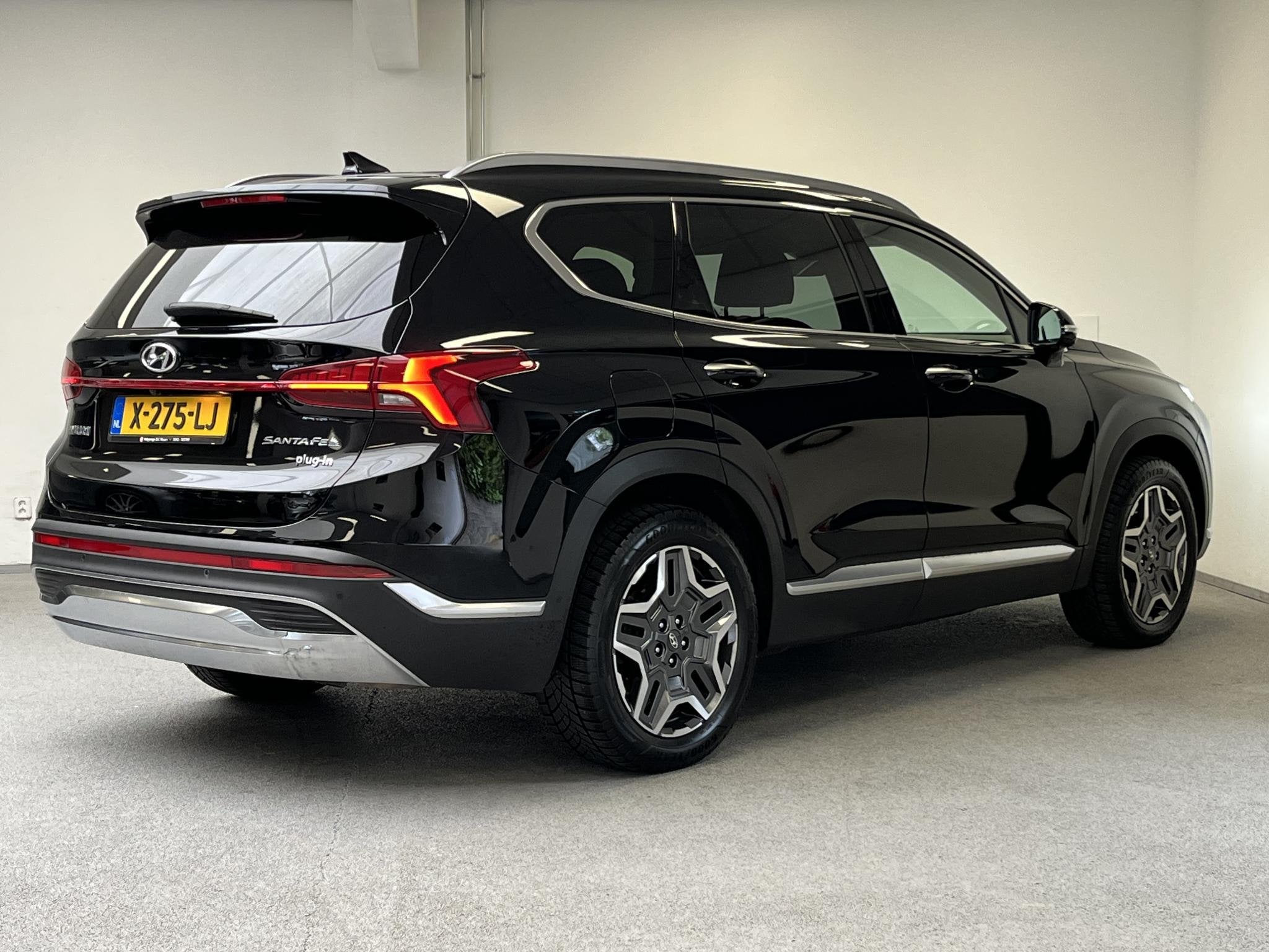 Hyundai Santa Fe 1.6 T-GDI PHEV Premium 7p. | 97% SOH | 1e-E, Auto's, 1350 kg, Gebruikt, Euro 6, 4 cilinders