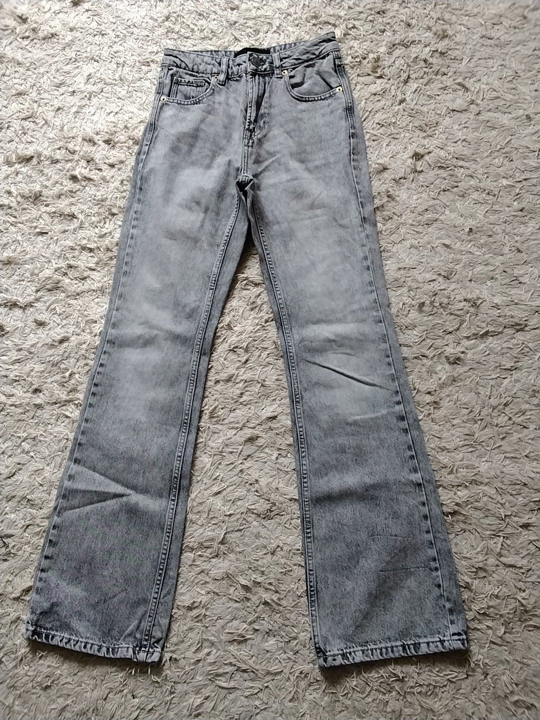 Stradivarius grijze flared jeans maat 34, Ophalen of Verzenden, Zo goed als nieuw, W27 (confectie 34) of kleiner, Grijs