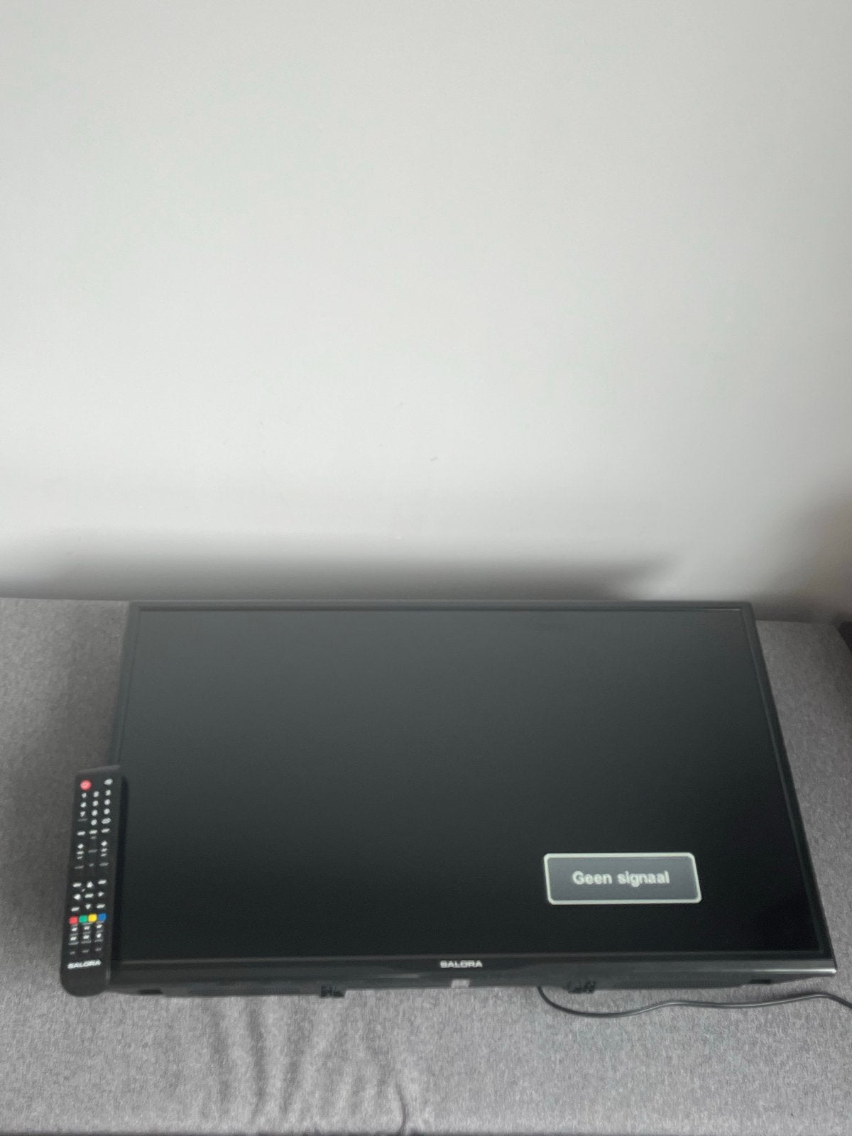 Salora 32 inch HD LED TV met afstandsbediening, 50 Hz, HD Ready (720p), 80 tot 100 cm, Ophalen