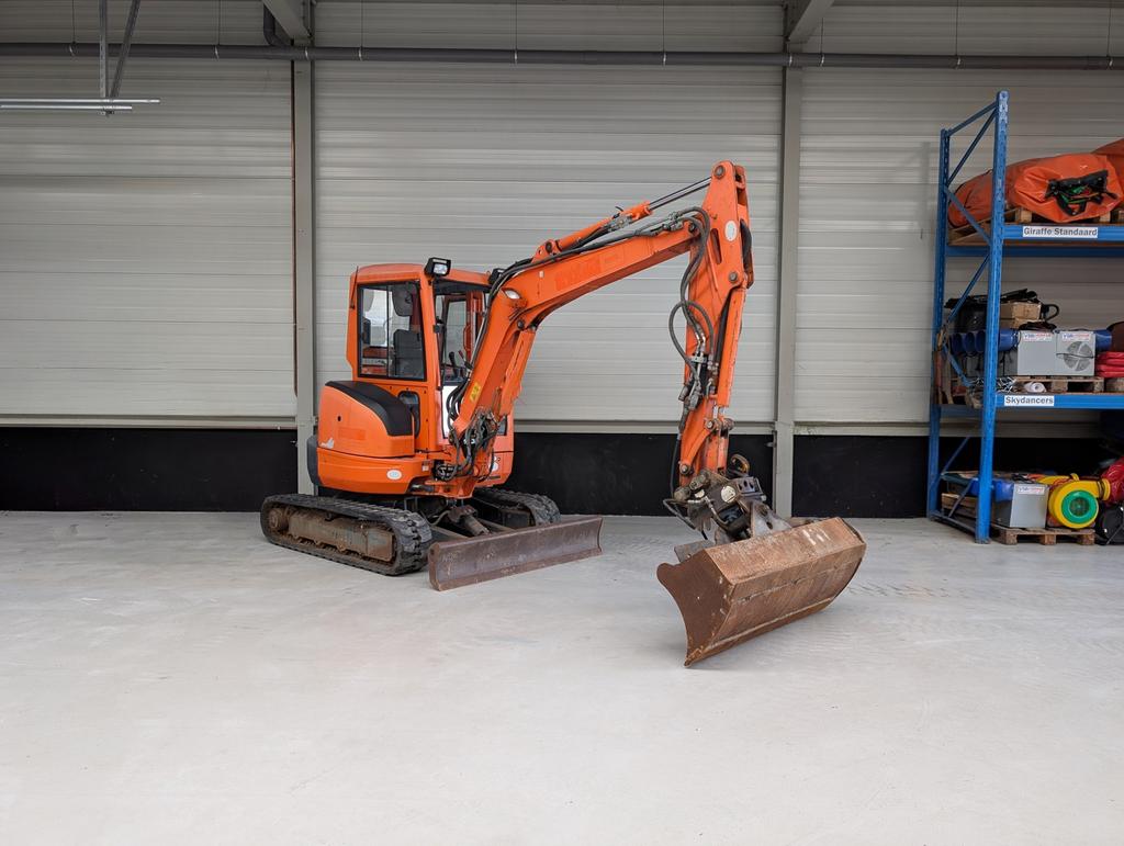 2015 Kubota U35-3 met hydraulische kantelbak lage urenstand, Zakelijke goederen, Machines en Bouw | Kranen en Graafmachines, Ophalen