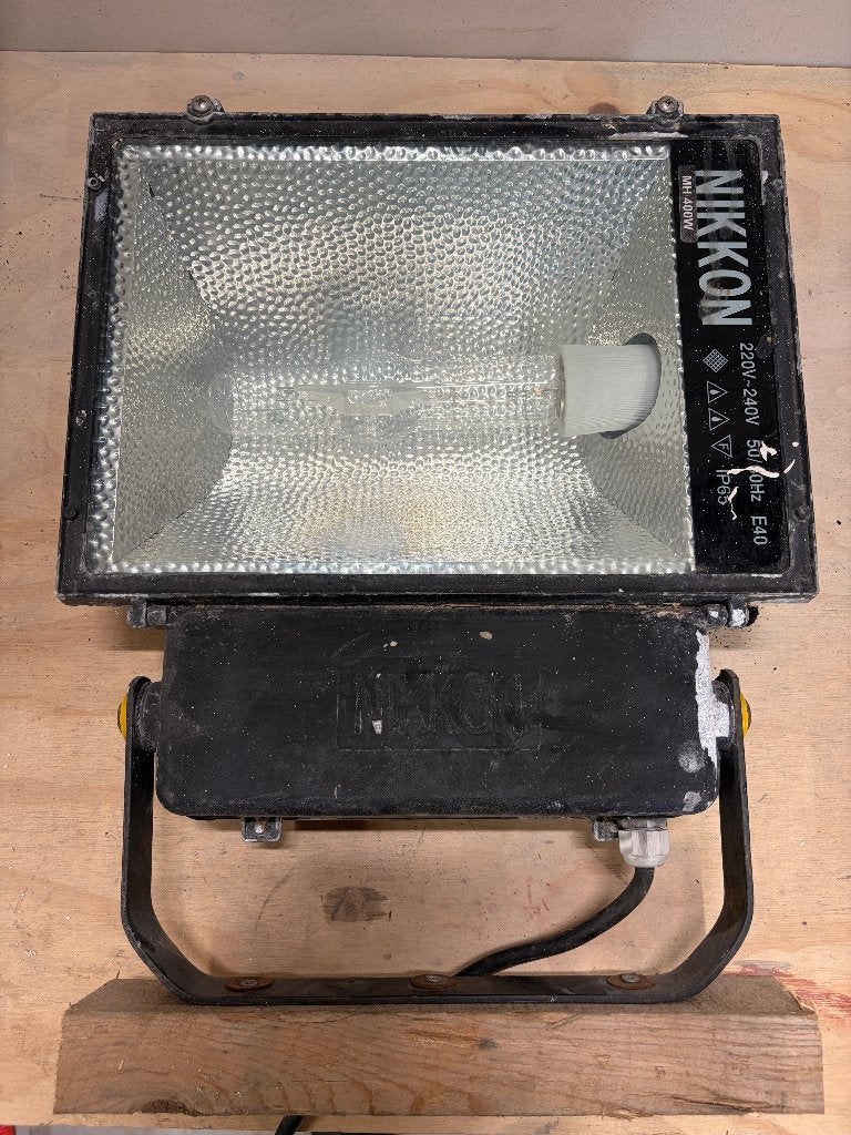 Nikkon bouwlamp 400w gasontladingslamp, Ophalen, Gebruikt, 200 tot 500 watt, Lamp met armatuur