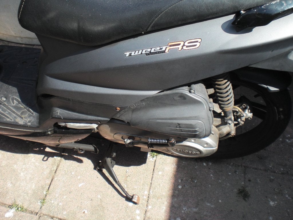 peugeot tweet, Fietsen en Brommers, Scooters | Peugeot, Gebruikt, Overige modellen, Maximaal 45 km/u, Ophalen of Verzenden