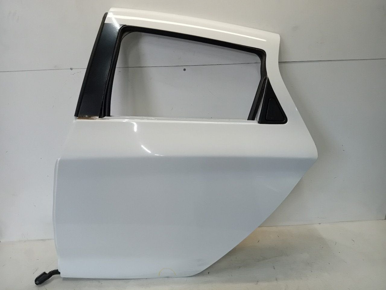 Portier links achter Renault Zoé, Auto-onderdelen, Onderdelen@venauto.nl, Van der Ven Autorecycling B.V., Gebruikt, Ettenseweg 76, 4706 PB Roosendaal, The Netherlands