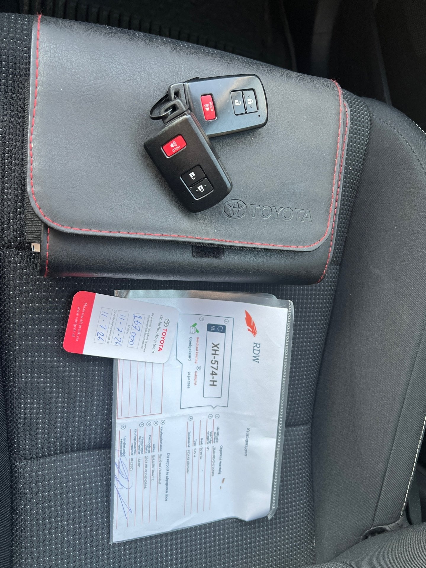 Foto 3 van Toyota RAV4 2.5 Hybrid XLE * Topklasse SUV *APK 7-2027 *