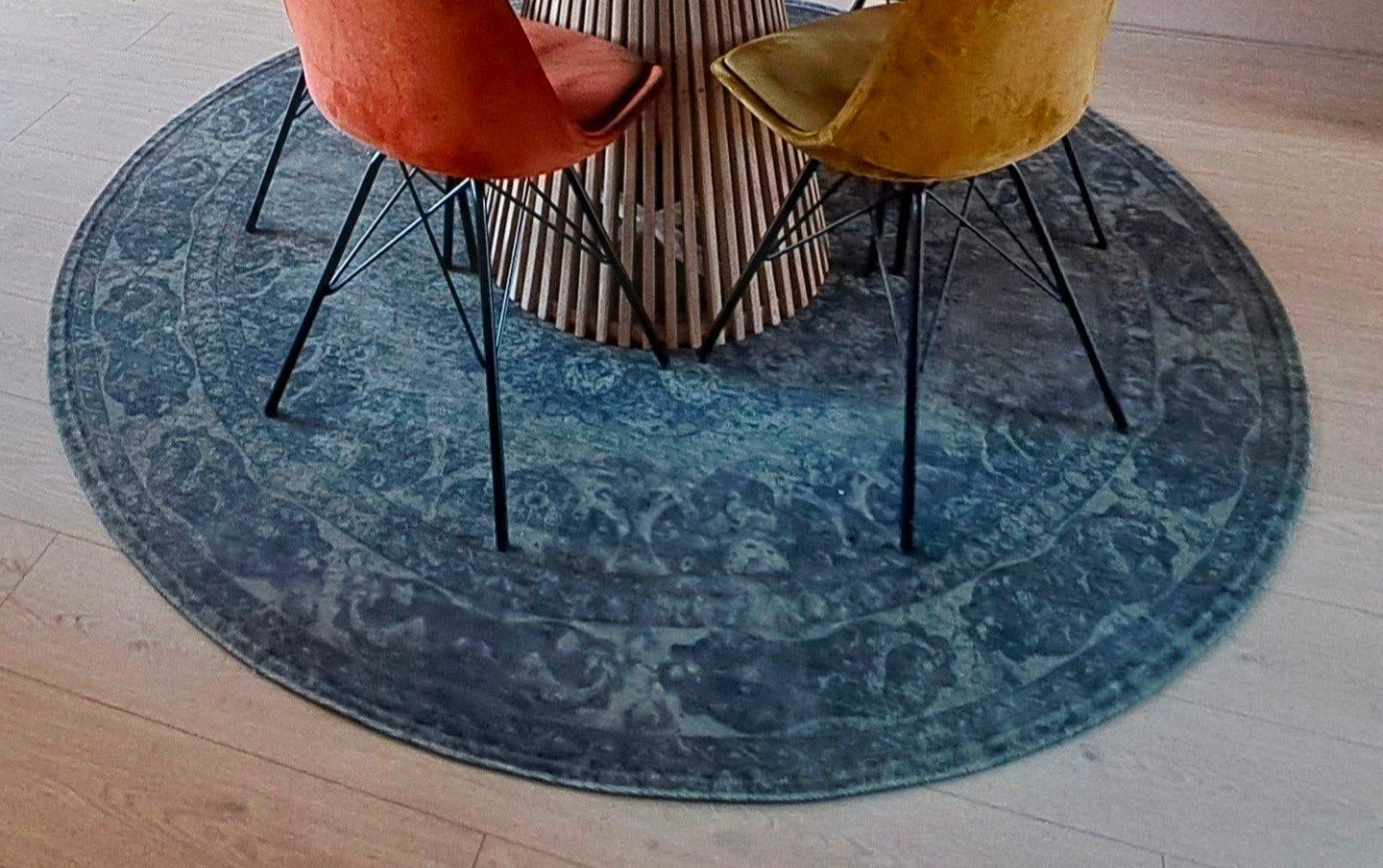 Rond vloerkleed met vintage patroon - Blauw/Grijs, Huis en Inrichting, Stoffering | Tapijten en Kleden, Ophalen, Grijs, 150 tot 200 cm