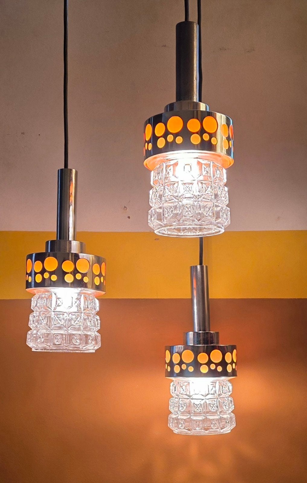 Vintage, design hanglamp. Space Age, jaren 70, Huis en Inrichting, Ophalen of Verzenden, Glas
