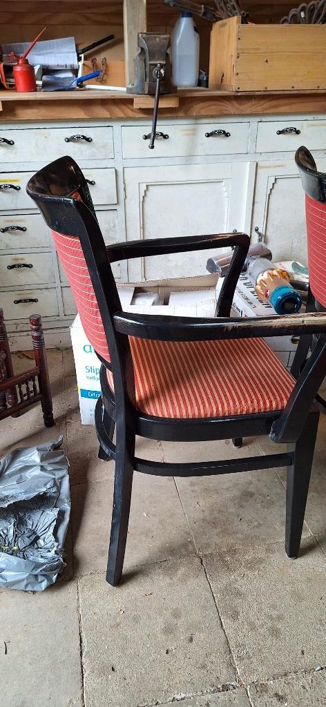 4 houten café stoelen met armleuningen vintage, Ophalen, Gebruikt, Overige kleuren, Café/ vintage