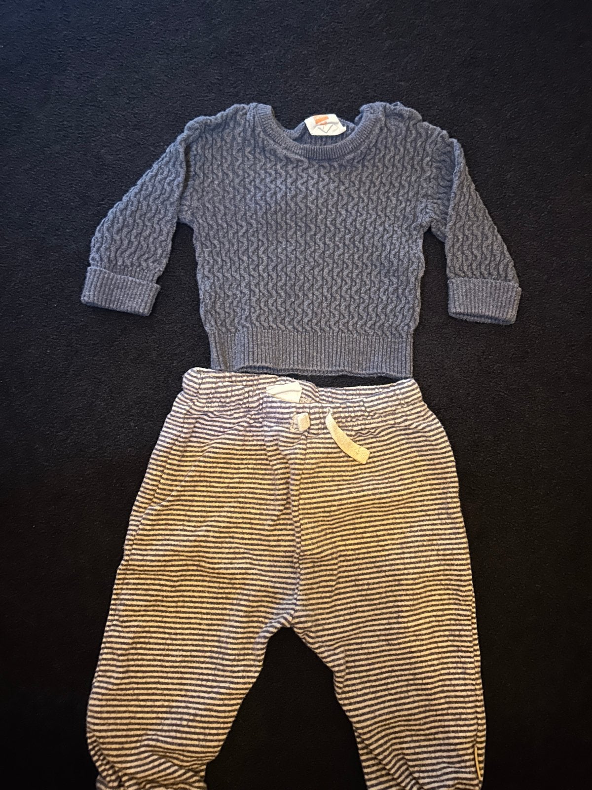 Hema Setje: Gebreide Trui en Gestreepte Broek (Maat 62), Kinderen en Baby's, Babykleding | Maat 62, Ophalen of Verzenden, Zo goed als nieuw