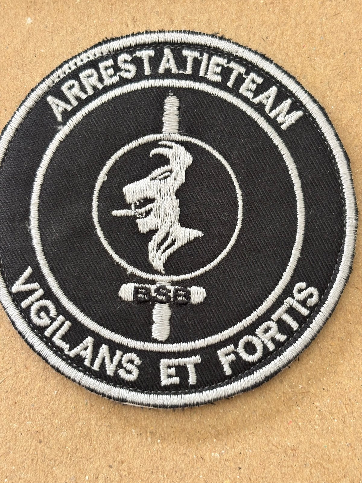 Embleem BSB arrestatieteam, Verzamelen, Verzenden, Marechaussee, Nederland, Embleem of Badge