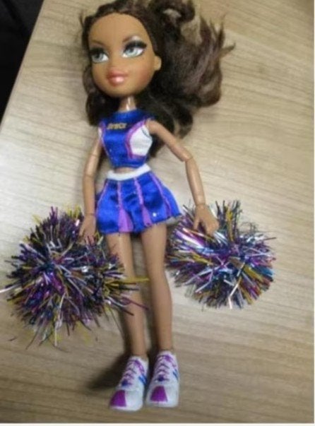 2001 BRATZ MGA CHEERLEADER met POMPOMS, Verzamelen, Ophalen of Verzenden, Zo goed als nieuw, Pop