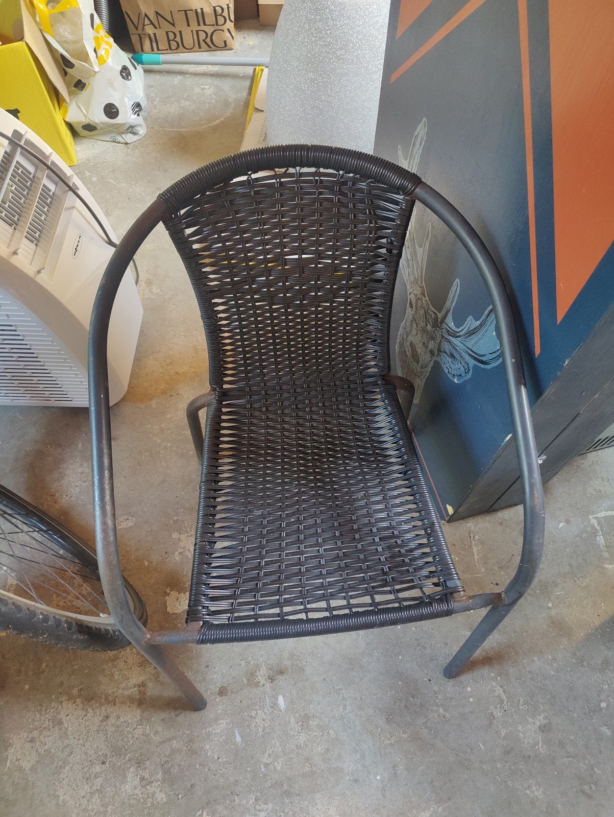 Buitenstoel gratis af te halen, Ophalen, Gebruikt, Wicker