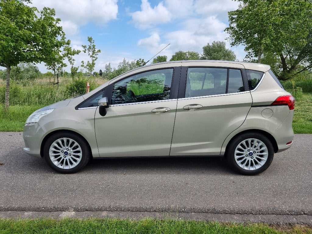 Ford B-Max 1.0 Ecoboost 125PK Titanium, achteruitrijcamera, Auto's, Ford, Voorwielaandrijving, Euro 5, Origineel Nederlands, Bedrijf