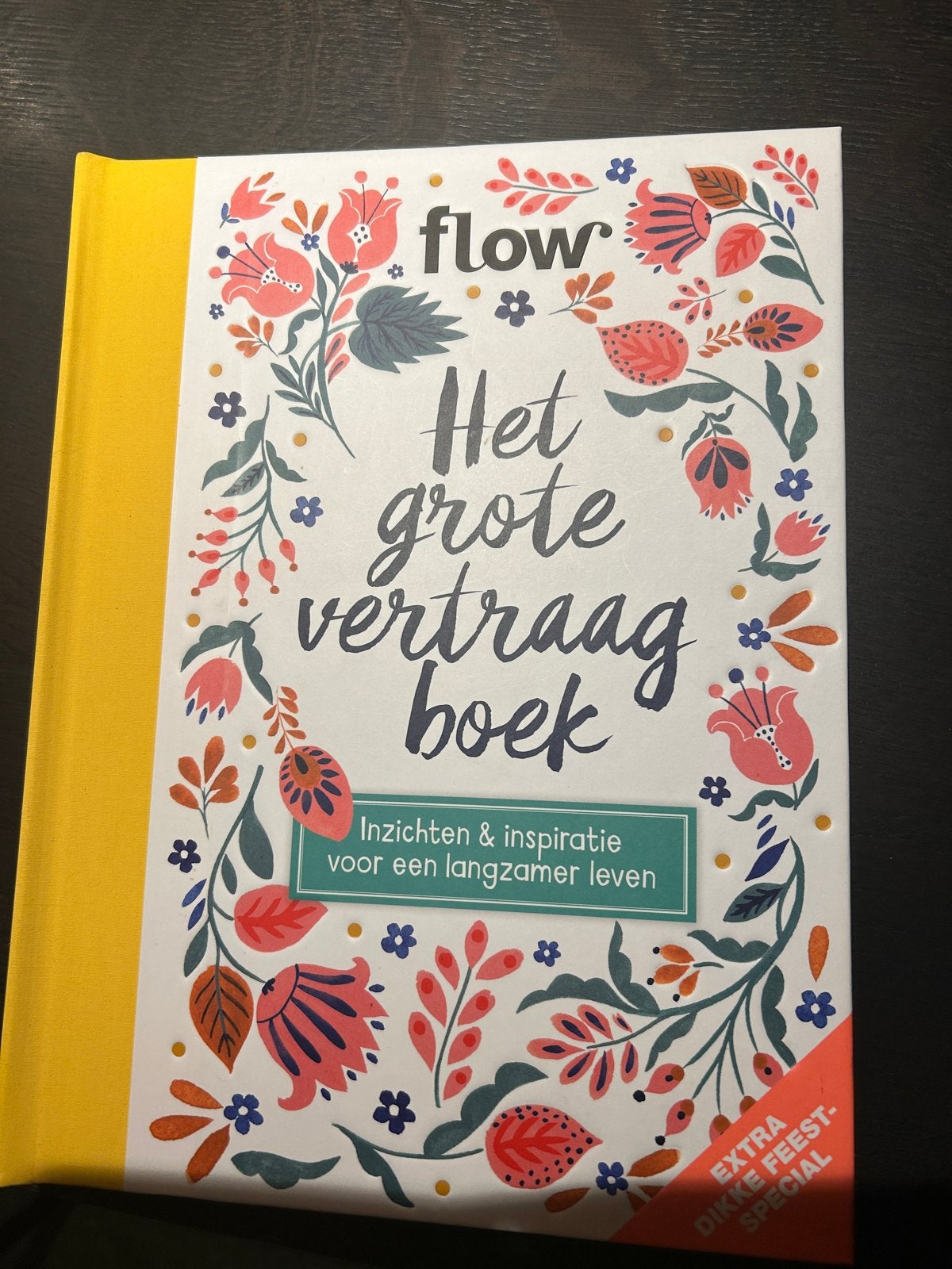 Flow Het Grote Vertraagboek - Inzichten & Inspiratie, Ophalen of Verzenden, Zo goed als nieuw, Nederland