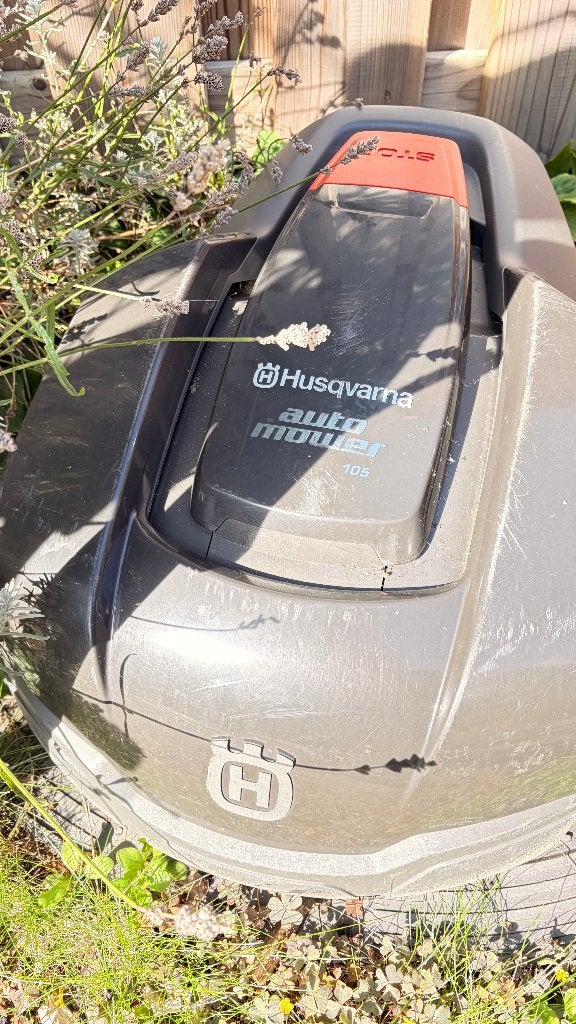 Husqvarna Automower 105 Robotmaaier - Goed Onderhouden, Tuin en Terras, Ophalen, Gebruikt, 20 tot 25 cm, Husqvarna